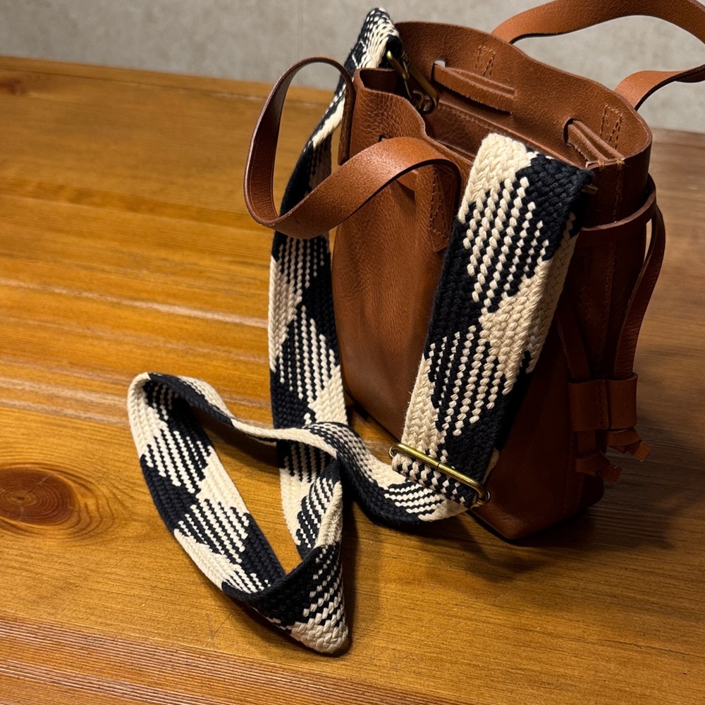 Madewell Crossbody Guitar (Black and Cream) Strap
